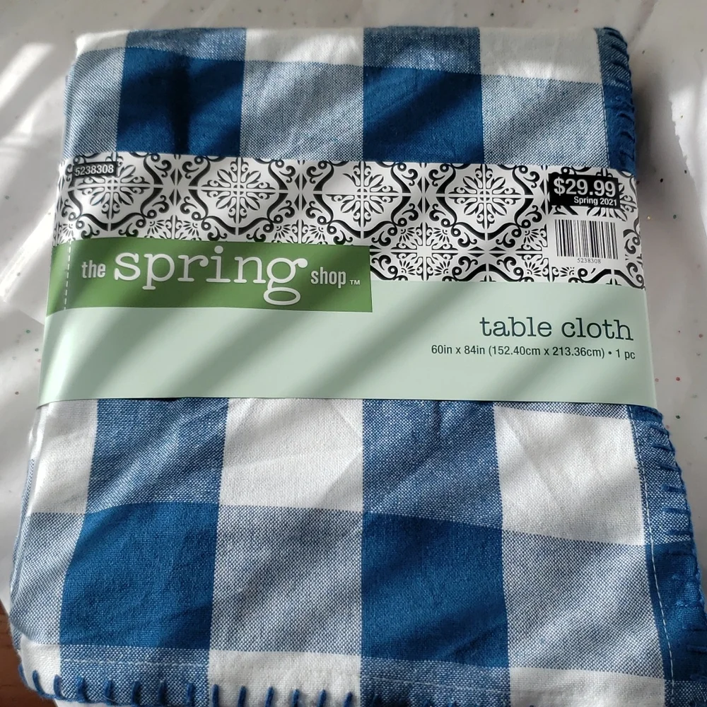 Table Cloth - Picture 1 of 4